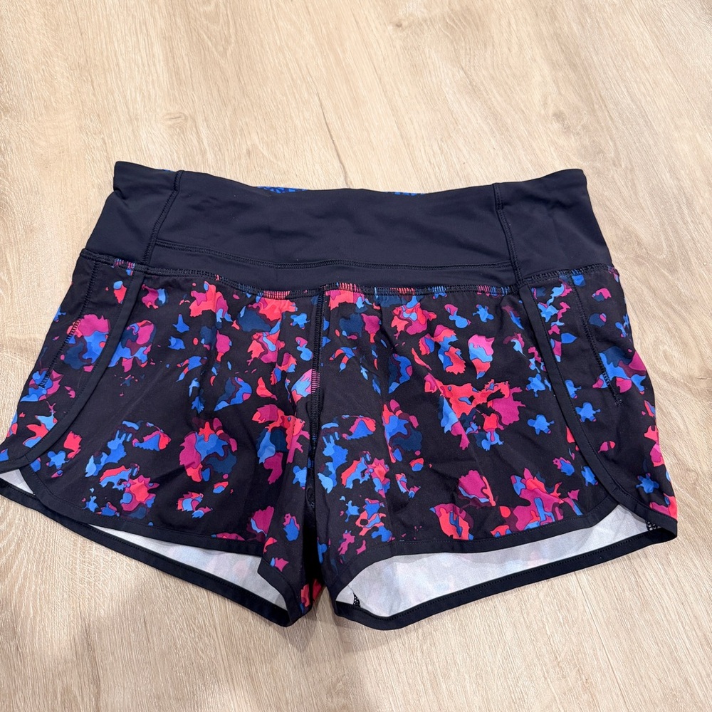 Lululemon size 4 shorts